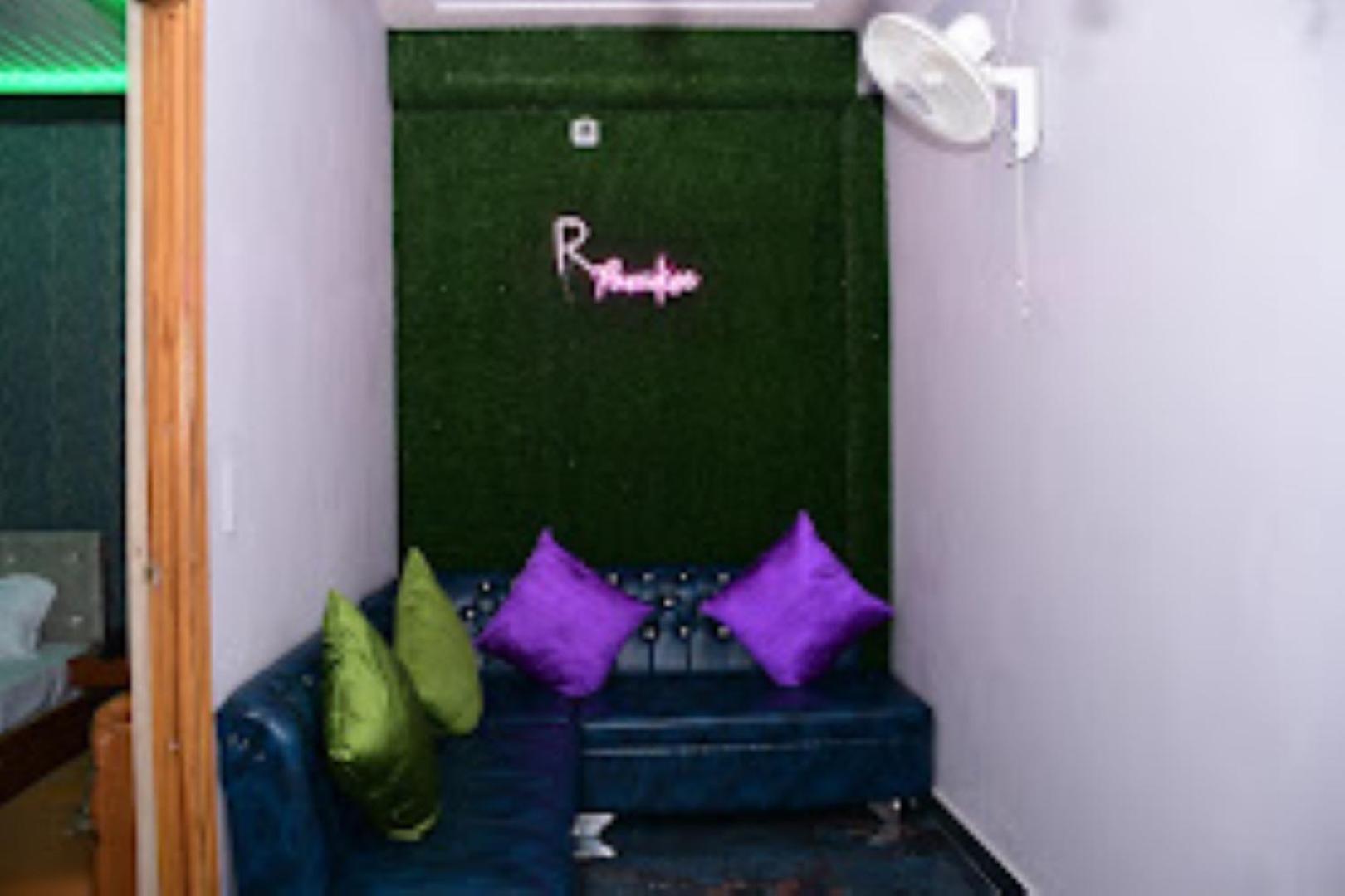 Renu Paradise , Ayodhya Hotel Exterior photo